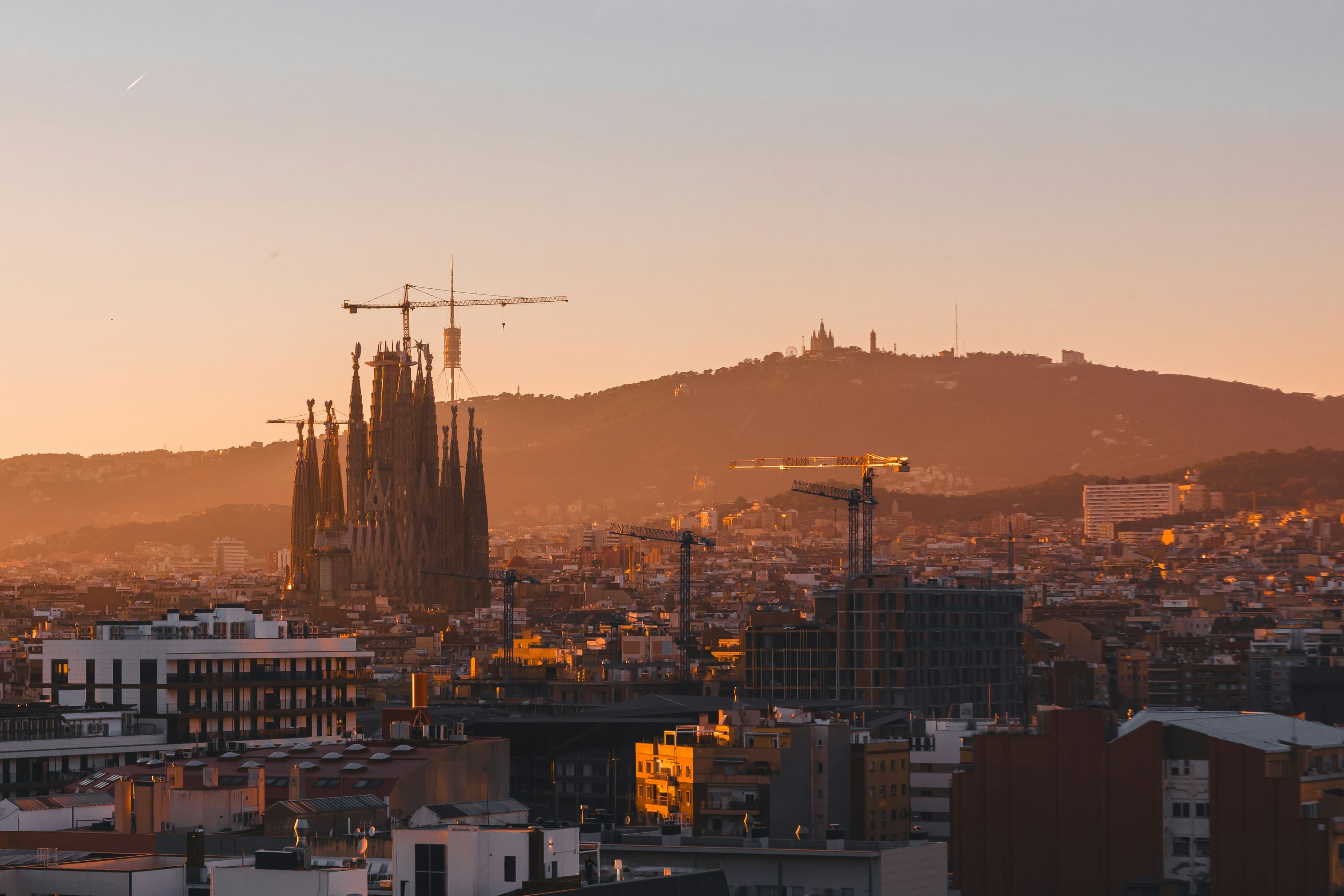 Barcelona Airport to Sagrada Familia - All Transfer Options