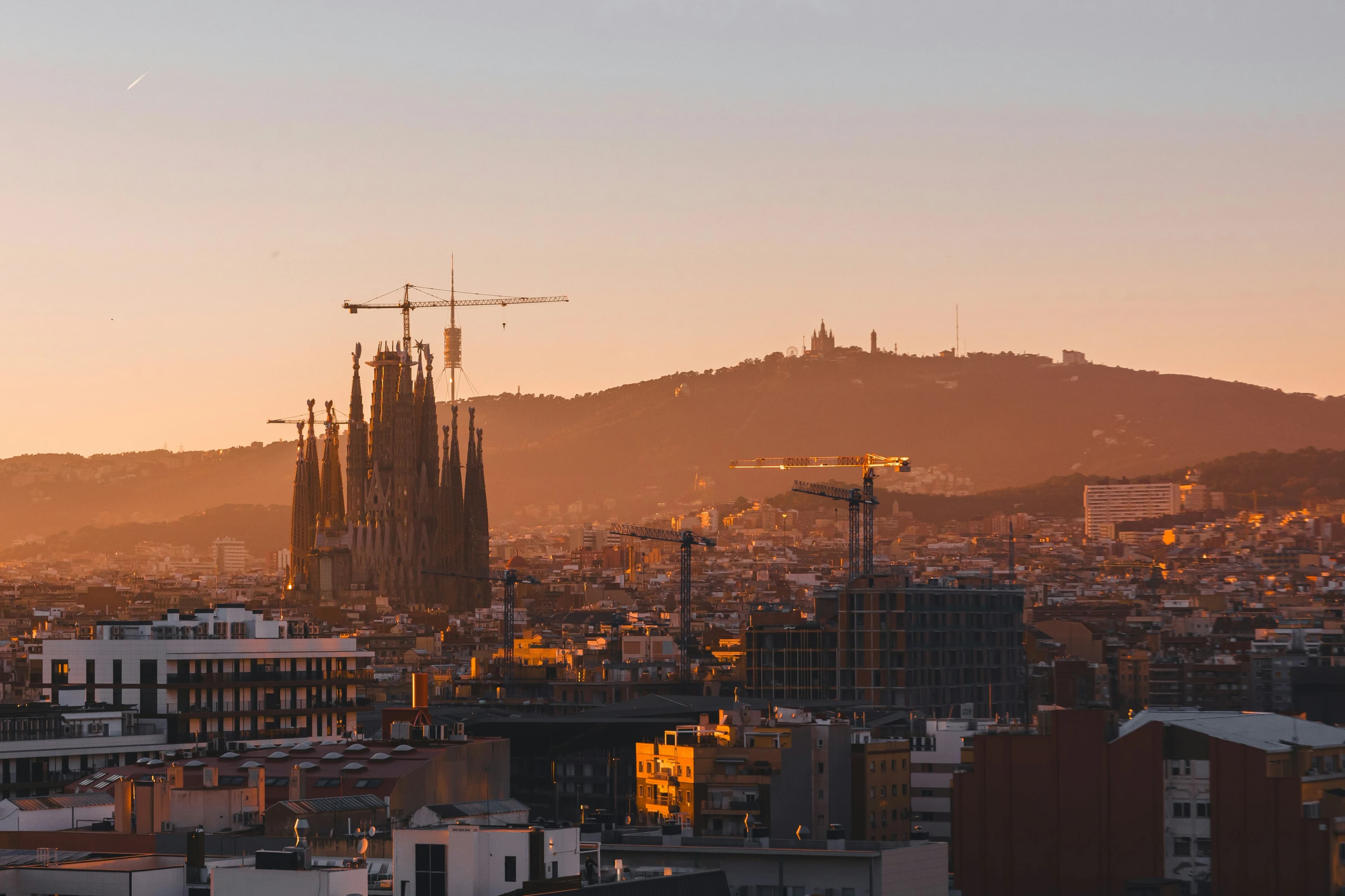 Barcelona Airport to Sagrada Familia - All Transfer Options